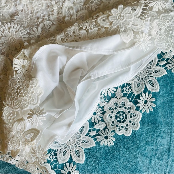 Topshop 3D Floral Lace Lined White Skirt Size 8 - Picture 4 of 8